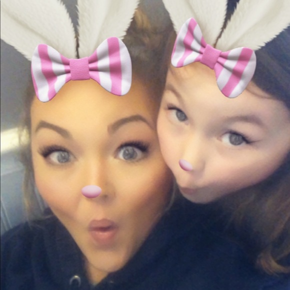 Hey Y’all!!! Roxanne here, you’re new Poshmarker! - Picture 3 of 8